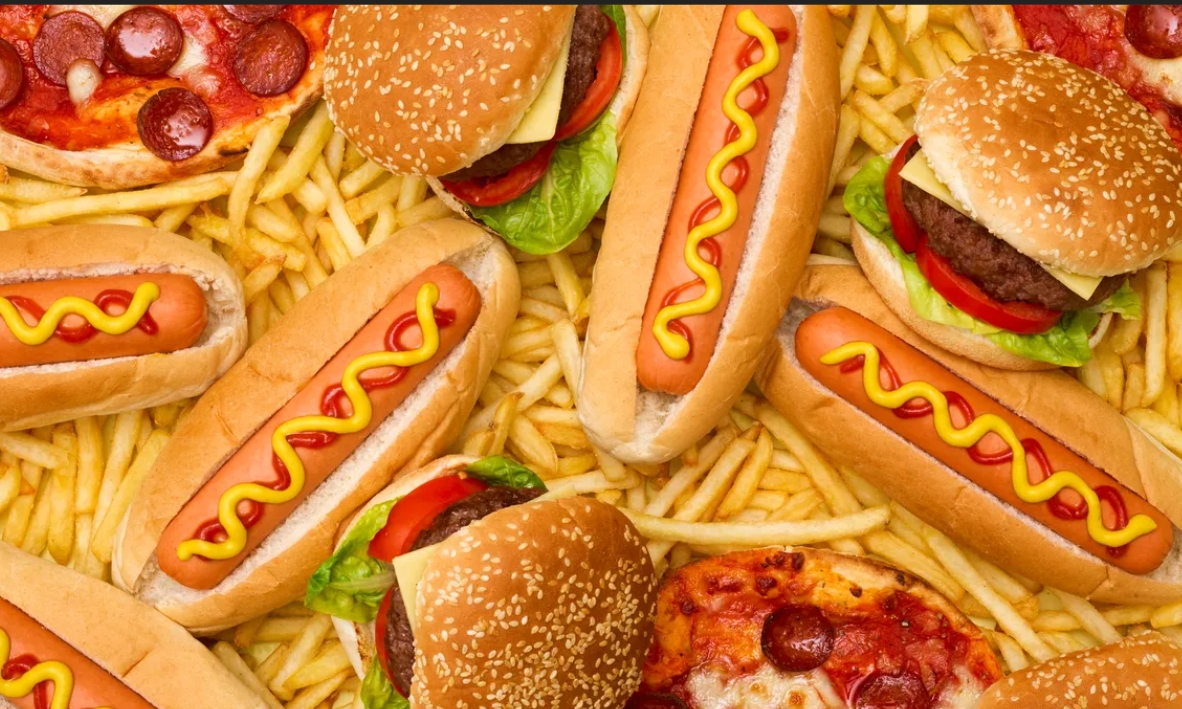 ۱۶ غذای مضر برای سالمندان که باید بشناسیدخانه سالمندان نهران